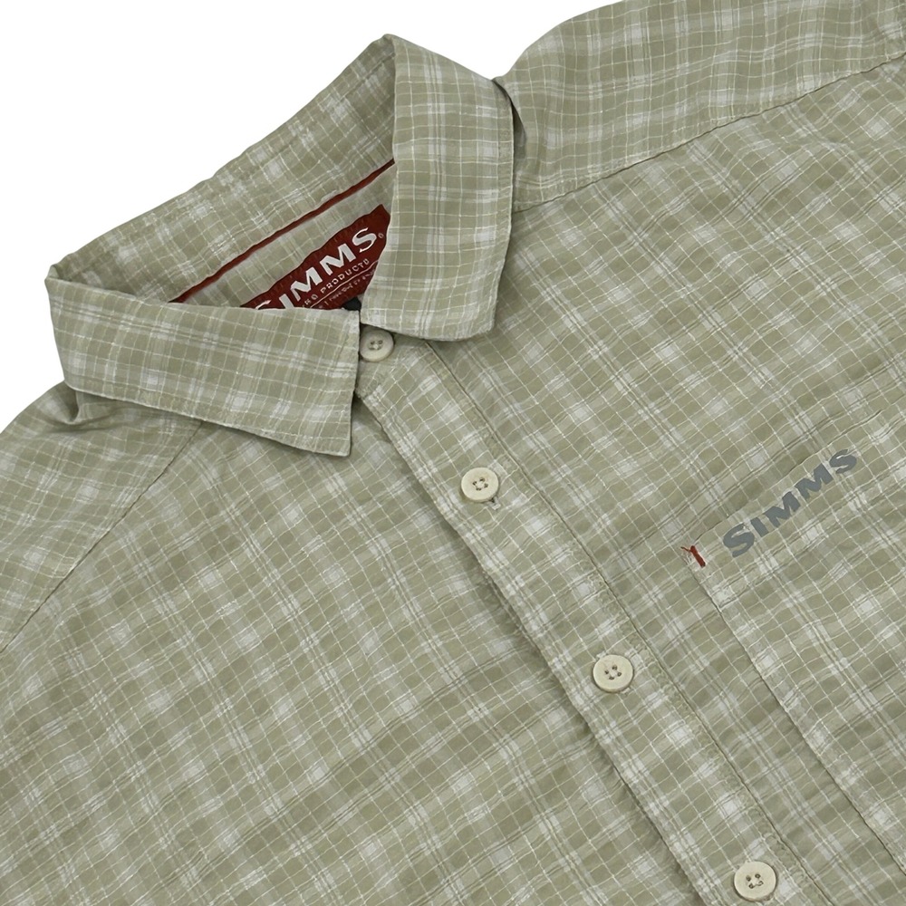 Simms Fishing Products Shirt Mens Medium Khaki Plaid Short Sleeve Button Up